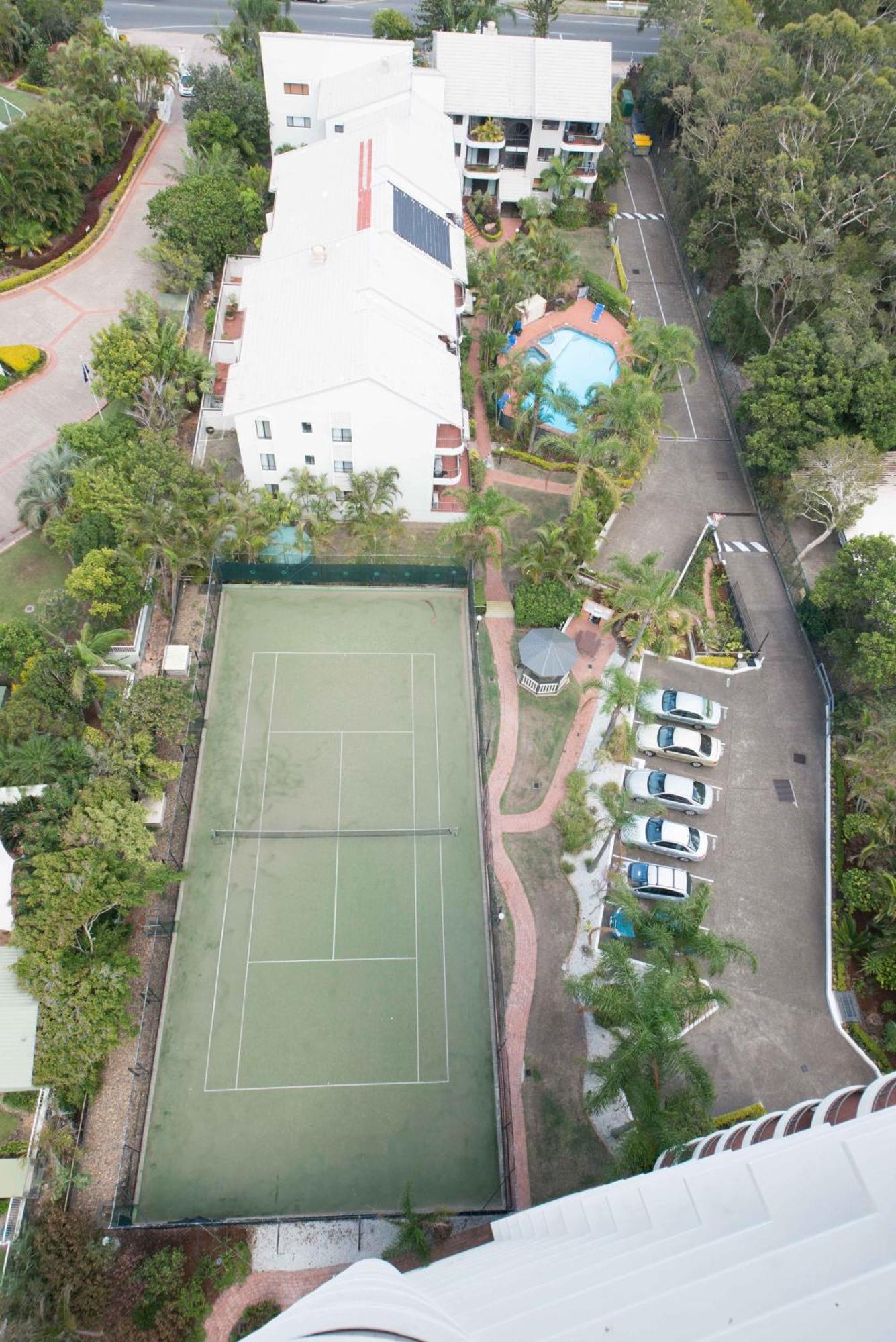 Broadwater Shores Waterfront Apartments Голд-Кост Экстерьер фото
