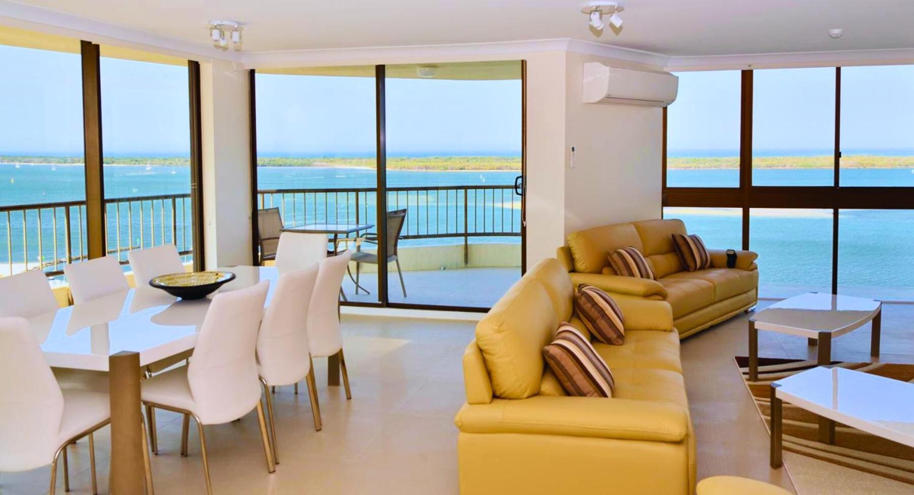Broadwater Shores Waterfront Apartments Голд-Кост Экстерьер фото