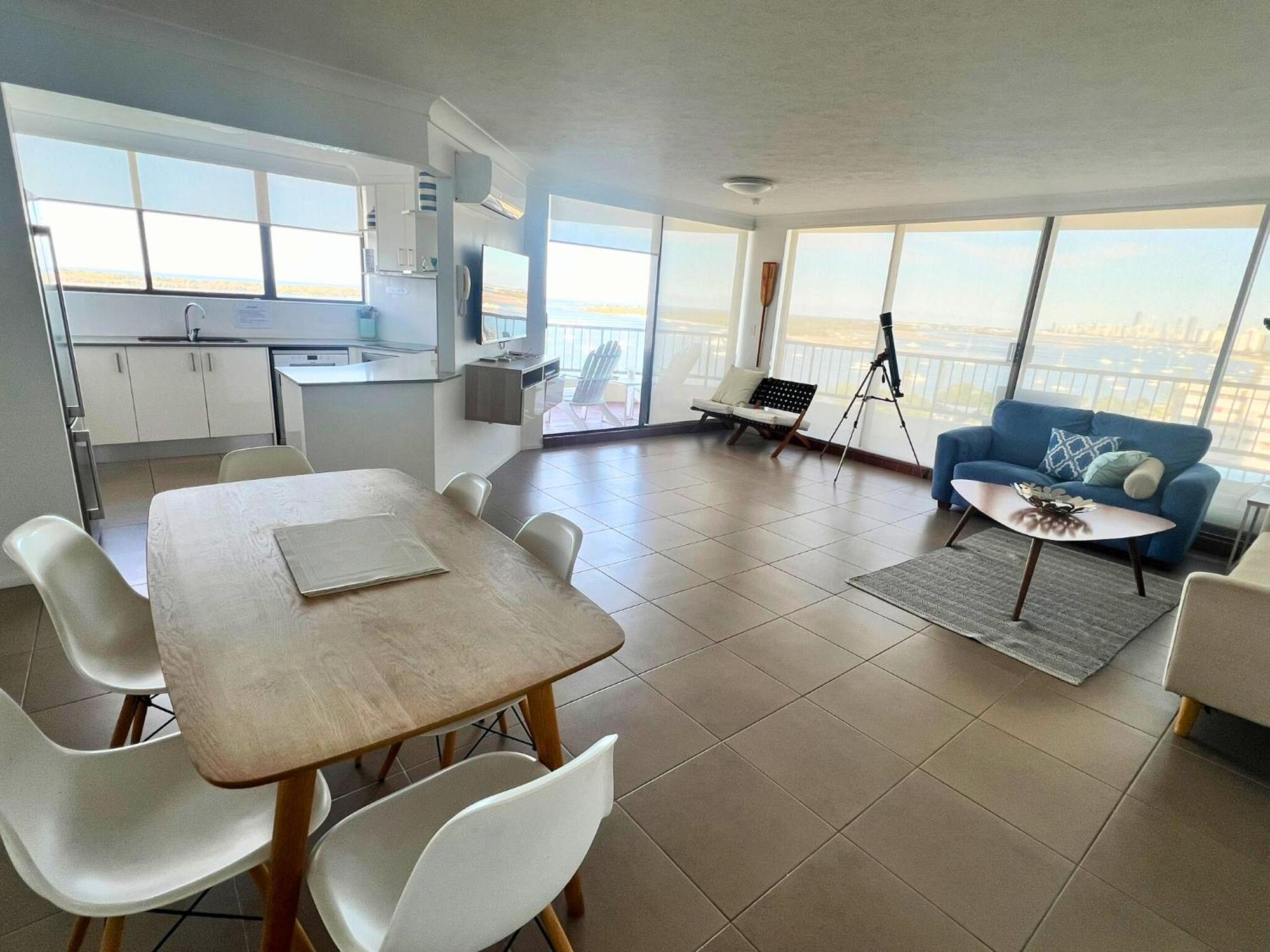 Broadwater Shores Waterfront Apartments Голд-Кост Экстерьер фото